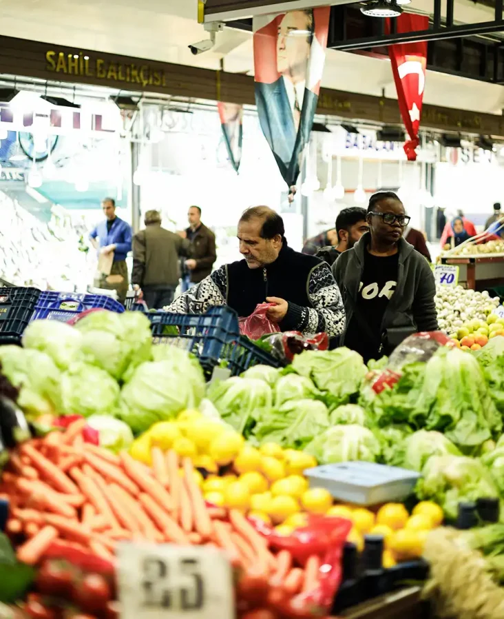 Organic farms avoid toxic inputs, improve soil health, grow clean, sustainable food that supports nature.